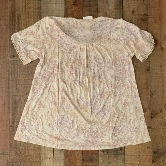 Grace and lace tulip embroidered lace sleeve tee blush pink animal print design - Picture 8 of 8